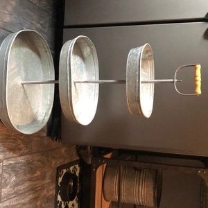 28 inch metal tiered decoration